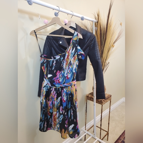 One Shoulder Floral Light Party Dress Sz. 4 - Picture 1 of 3